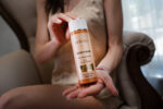 Лосион за тяло с бронзов ефект RENORA SECRET GLOW - Image 4
